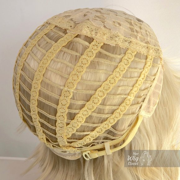 12" Atomic Blonde Wavy Wig with Bangs | Amanda - Picture 10 of 10